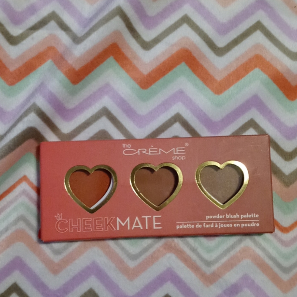 4pc makeup bundle - Picture 2 of 5